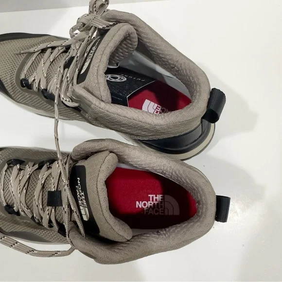 The North Face Men's Activist Mid Futurelight Hiking Trail Boots - Picture 8 of 10